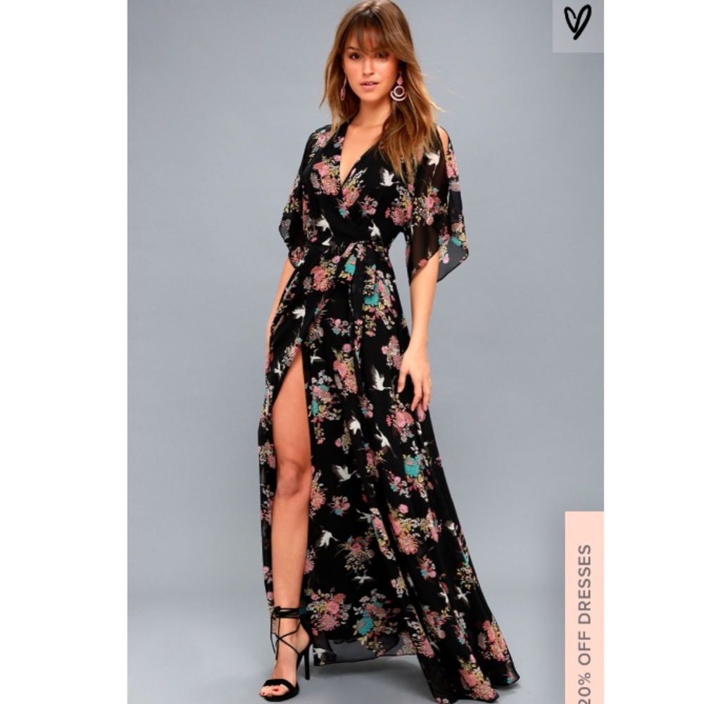 Brand new Lulus Floral maxi dress